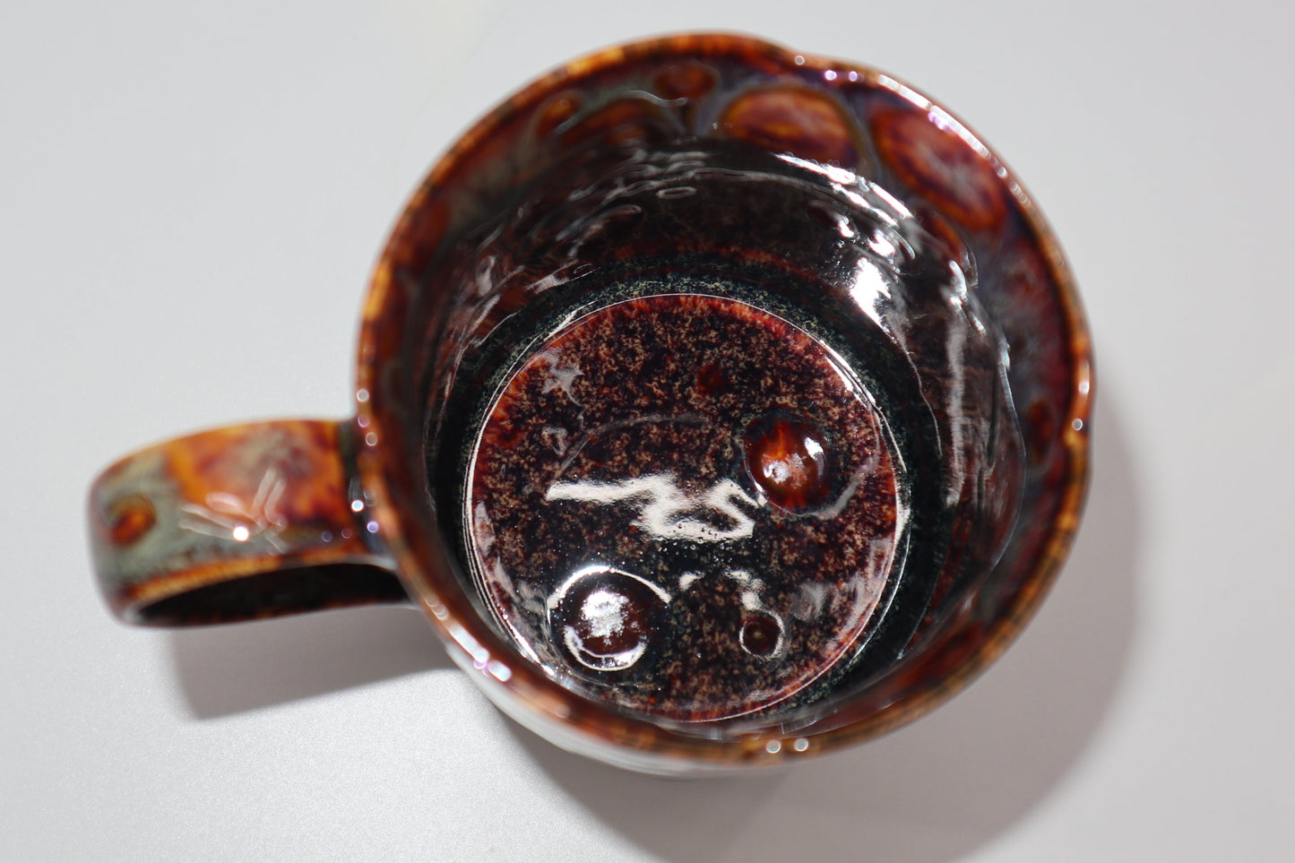 Flou • Handmade Marbled Amber Glaze Ceramic • Mug Unique Glaze • Artisan Stoneware • Vintage-Style Stoneware Coffee Cup • Sculptural Pottery